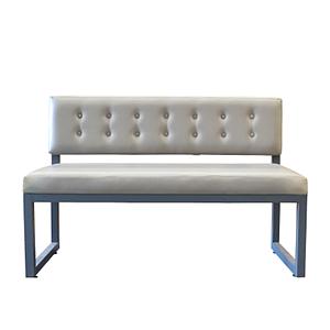 Banca Lisa con respaldo capitoneado 120 cm